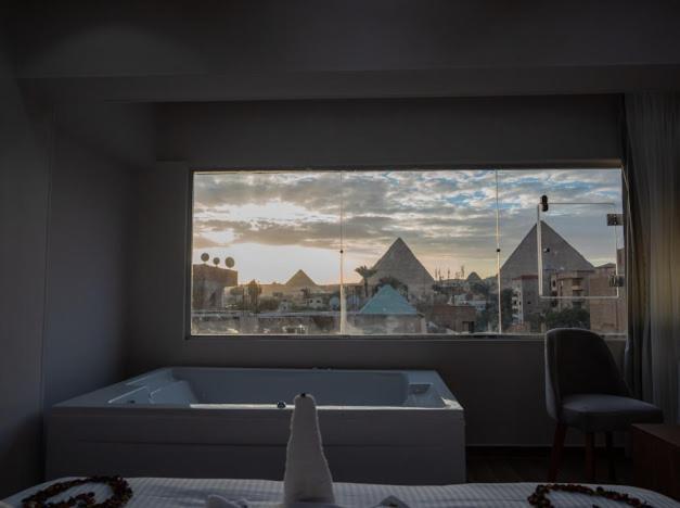 Tuya Pyramids Inn Kafret el-Gabal Esterno foto